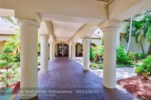 3 of 93 - 9400 Live Oak Pl 305, Davie, FL