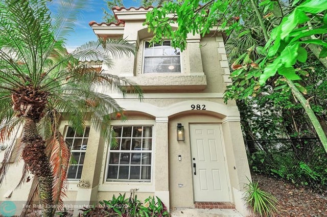 982 Summit Lake Drive, West Palm Beach