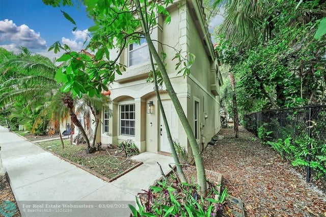 2 of 39 - 982 Summit Lake Drive, West Palm Beach, FL