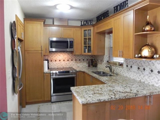 2 of 15 - 2238 Adams St 5, Hollywood, FL