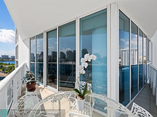 4 of 52 - 715 Bayshore Dr 904, Fort Lauderdale, FL