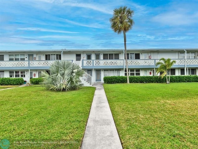 2 of 35 - 851 Atlantic Shores Blvd 120, Hallandale, FL