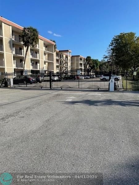 3 of 23 - 2649 Nw 48th Ter 433, Lauderdale Lakes, FL