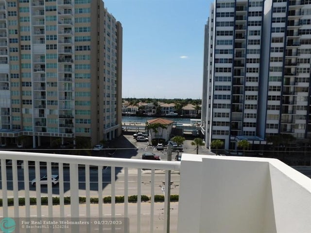 5 of 37 - 1601 S Ocean Dr 601, Hollywood, FL