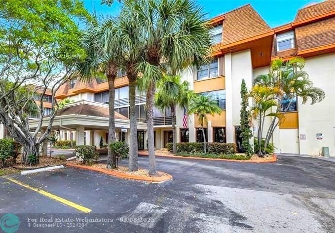 671 Ne 195th St 403e, Miami