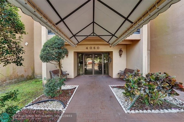 1 of 45 - 4060 N Hills Dr 32, Hollywood, FL
