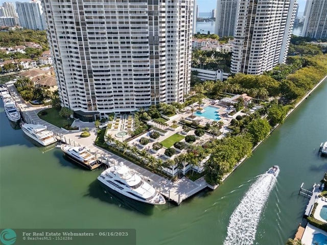 2 of 47 - 1000 E Island Blvd 807, Aventura, FL