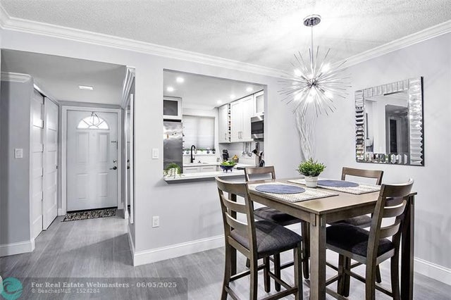 3 of 18 - 8020 N Sunrise Lakes Dr 206, Fort Lauderdale, FL