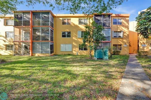1 of 22 - 4394 Nw 9th Ave 20-2a, Deerfield Beach, FL