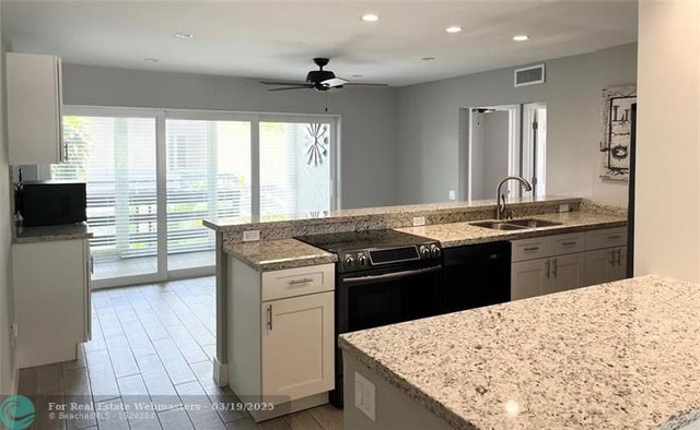 3 of 40 - 5328 Ne 6th Ave 13h, Fort Lauderdale, FL