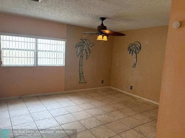 4 of 9 - 4117 Nw 88th Ave 201, Coral Springs, FL