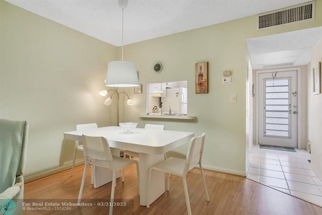 3 of 18 - 4321 Nw 16th St 204, Lauderhill, FL
