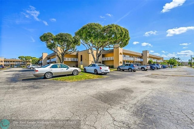 3 of 35 - 9101 Sunrise Lakes Blvd 206, Sunrise, FL