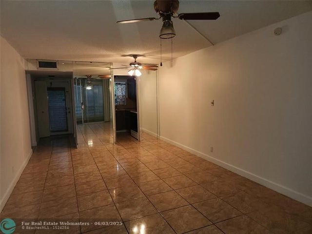 4 of 38 - 9601 Sunrise Lakes Blvd 208, Sunrise, FL