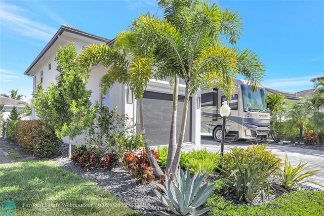 4 of 36 - 359 Sundial Cir 359, Margate, FL