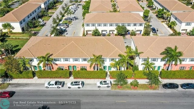 1 of 24 - 284 Sw 7th Ct 284, Pompano Beach, FL