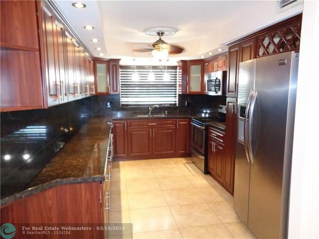 2 of 7 - 9321 Sunrise Lakes Blvd 106, Sunrise, FL