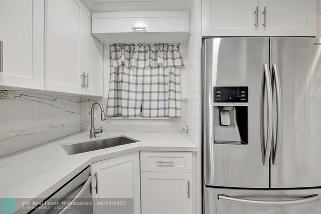 4 of 61 - 8000 N Sunrise Lakes Dr 207, Sunrise, FL