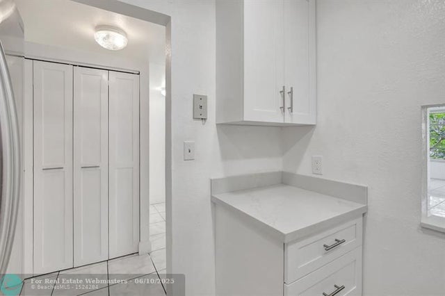 5 of 61 - 8000 N Sunrise Lakes Dr 207, Sunrise, FL