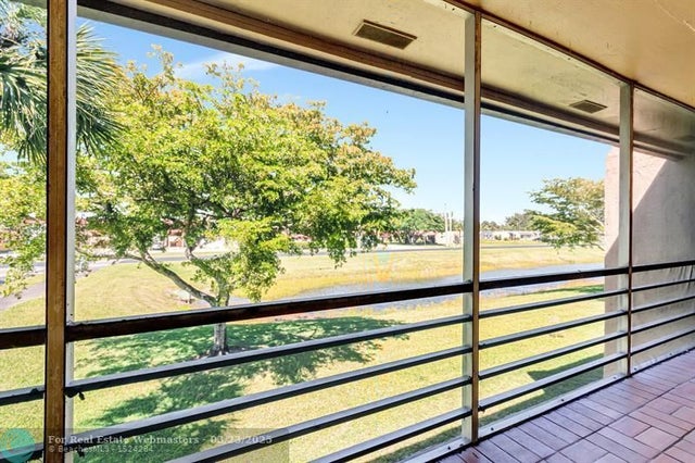 1 of 67 - 100 Lake Meryl Dr 201, West Palm Beach, FL