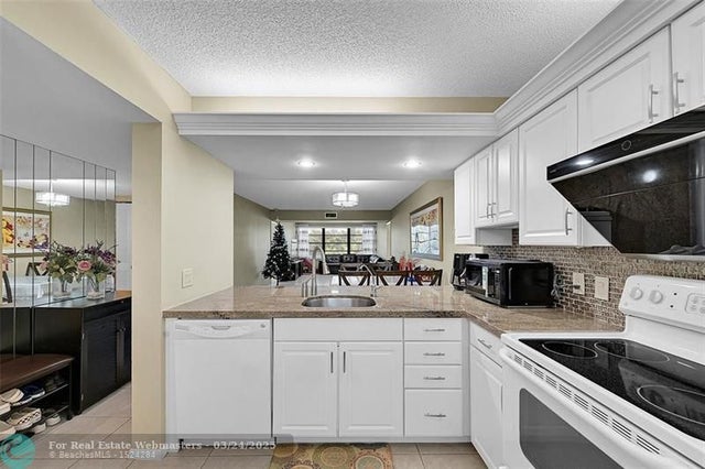 4 of 26 - 6109 Balboa Cir 305, Boca Raton, FL