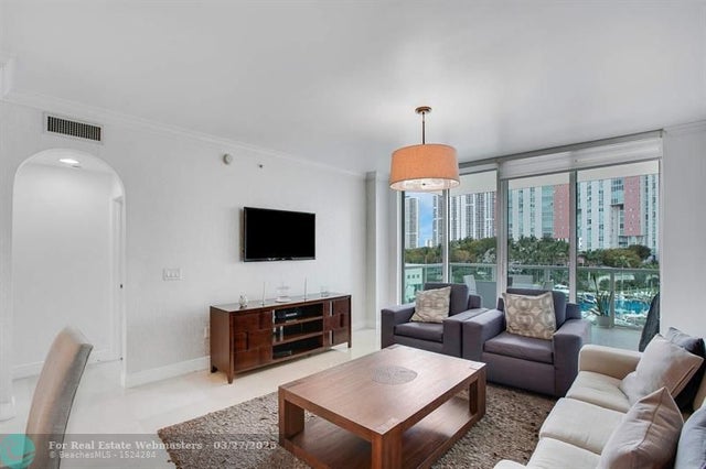 4 of 27 - 3340 Ne 190 St 505, Aventura, FL
