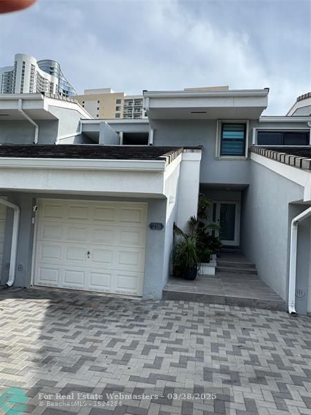 4 of 67 - 216 Poinciana Dr 216, Sunny Isles Beach, FL
