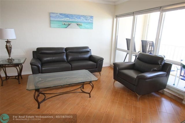 4 of 32 - 750 N Ocean Blvd 1709, Pompano Beach, FL