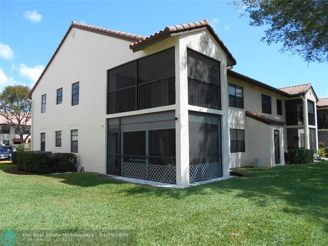2 of 73 - 410 Freedom Ct 410, Deerfield Beach, FL
