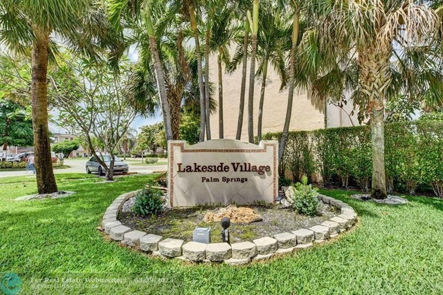 2 of 41 - 715 Lori Dr 315, Palm Springs, FL