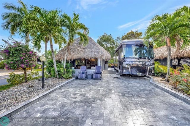 2 of 30 - 58 S Carol Pkwy 58, Margate, FL