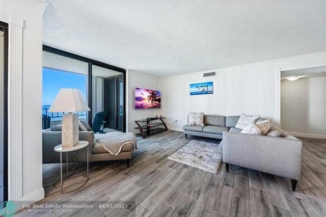 5 of 25 - 1401 S Ocean Boulevard 1009, Pompano Beach, FL