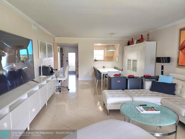 2 of 24 - 9241 Sunrise Lakes Blvd 103, Sunrise, FL
