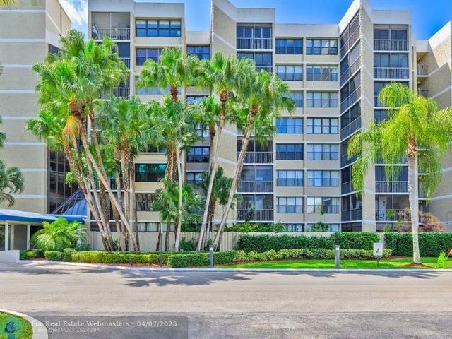 2 of 36 - 16300 Golf Club Rd 719, Weston, FL