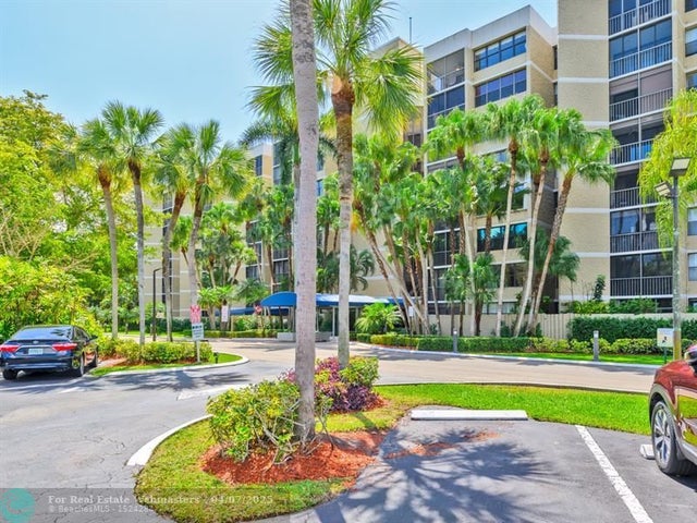 3 of 36 - 16300 Golf Club Rd 719, Weston, FL