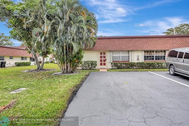 1 of 24 - 1996 Ne 33rd St 4, Lighthouse Point, FL