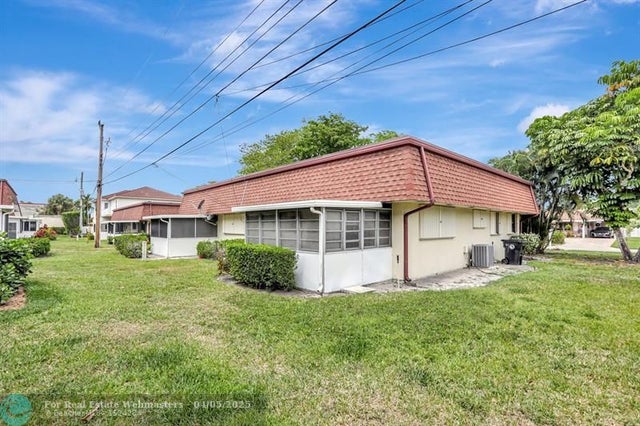 3 of 24 - 1996 Ne 33rd St 4, Lighthouse Point, FL