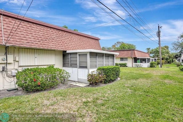 4 of 24 - 1996 Ne 33rd St 4, Lighthouse Point, FL