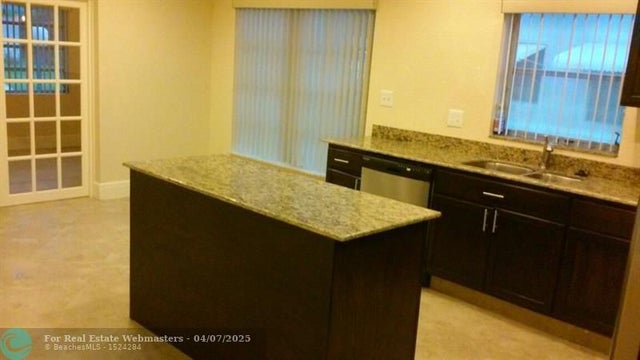 4 of 36 - 8447 Nw 12th St A69, Fort Lauderdale, FL