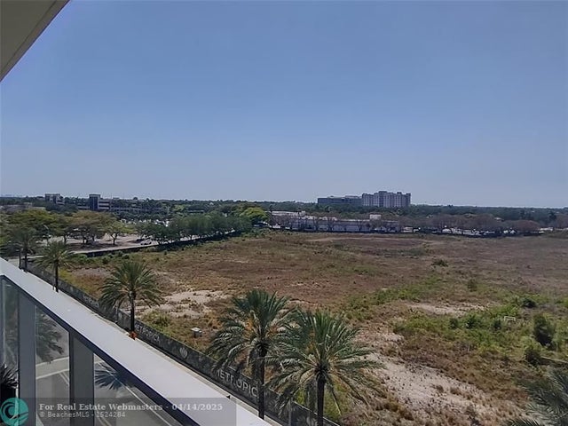 3 of 13 - 2000 Metropica 507, Sunrise, FL