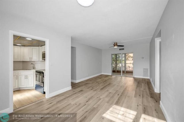 2 of 12 - 1021 Crystal Lake Dr 202, Deerfield Beach, FL