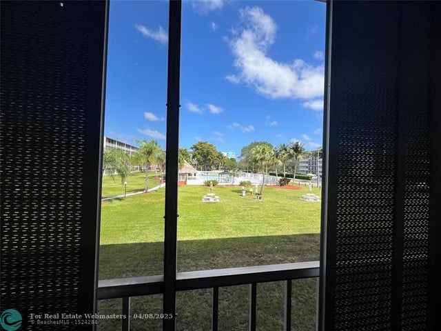 5 of 8 - 4700 Washington St 210, Hollywood, FL