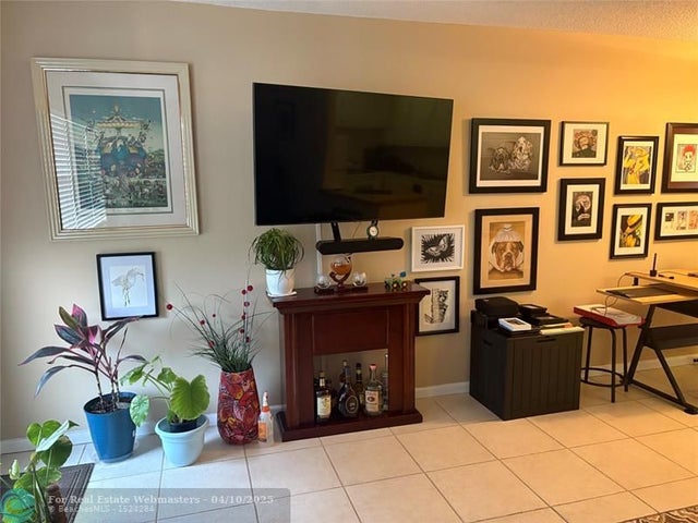 3 of 17 - 319 Farnham P 319, Deerfield Beach, FL