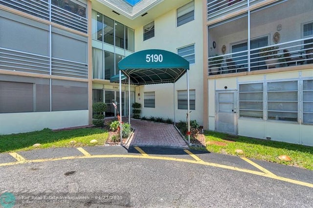5190 E Sabal Palm Blvd 304, Tamarac