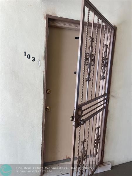 2 of 20 - 16790 Ne 14th Ave 103, Miami, FL