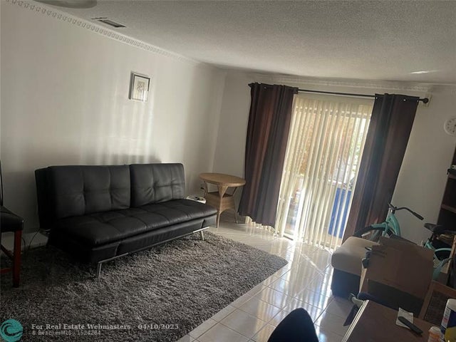 4 of 20 - 16790 Ne 14th Ave 103, Miami, FL