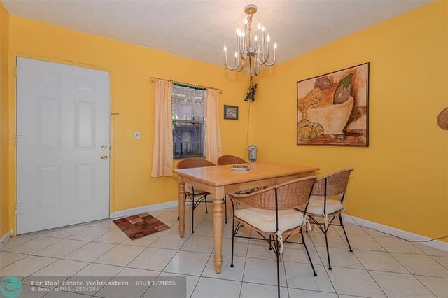 3 of 33 - 2861 Somerset Dr 317, Lauderdale Lakes, FL