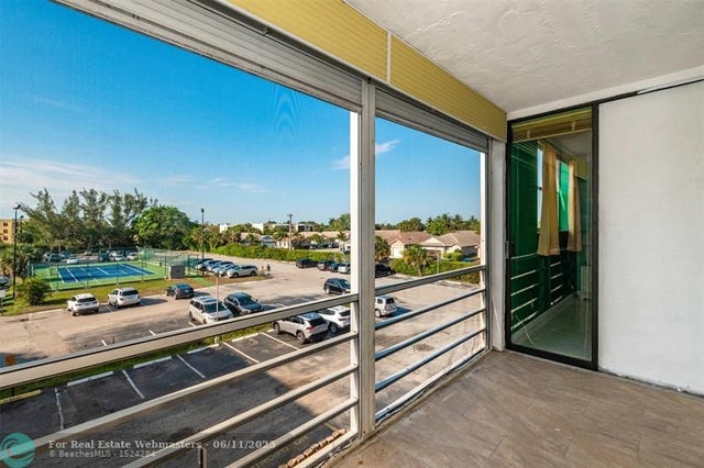 5 of 33 - 2861 Somerset Dr 317, Lauderdale Lakes, FL