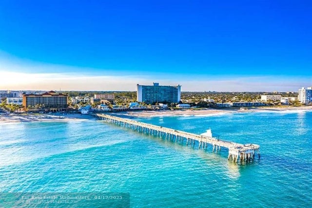 2 of 20 - 120 Ne 20th Ave 2, Deerfield Beach, FL