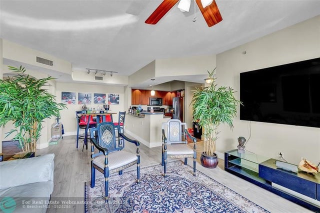 4 of 40 - 110 N Federal Hwy 815, Fort Lauderdale, FL